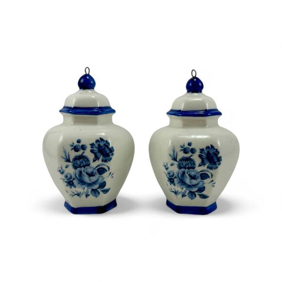 Porcelain Blue White Delft Style Ornaments Set of 2 Kurt S Adler - Picture 5 of 9